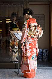 解谜探索游戏《超级领地：六英寸之下》发售日公布